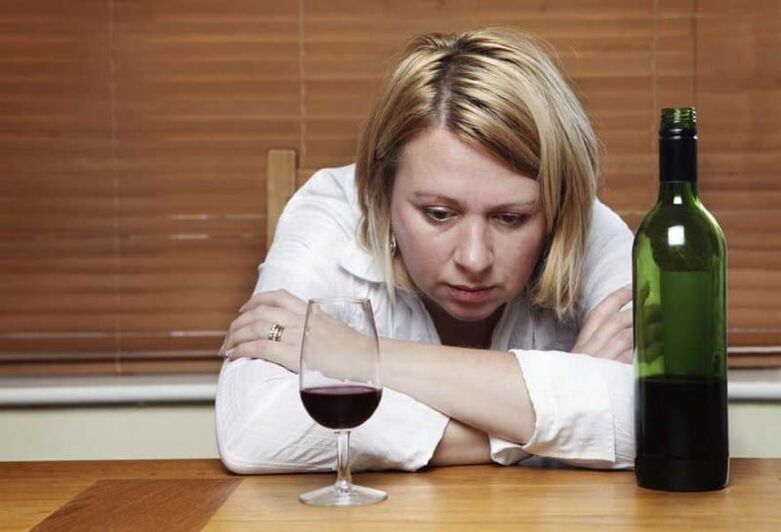 nő bort iszik, hogyan kell leszokni